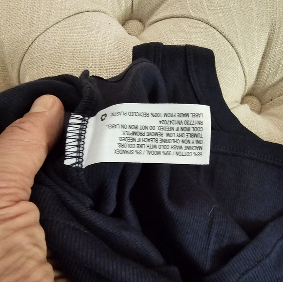 FALL TANK TOPS! WORN ONCE! SIZE MEDIUM! A NEW DAY! 4 TOPS! - Picture 9 of 9